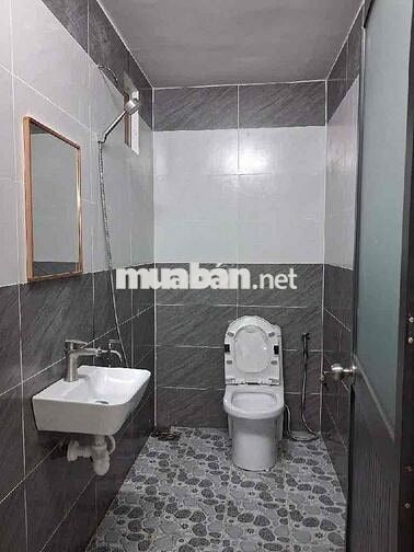 Nhà Đẹp 2 Tầng — Gần Bình Long Nguyễn Sơn Kênh 26/3 ( 4m x 12m) Bắc