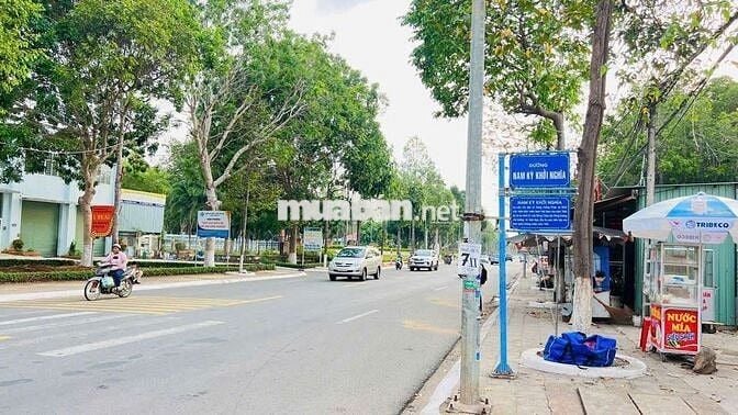 Thị trấn Đất Đỏ - Đất đỏ - BRVT.
Đối diện trường Cao đẳng nghề BRVT