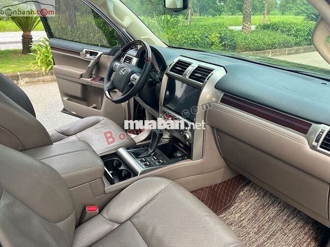 Lexus GX460 sản xuất 2016.
