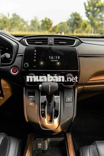 Honda CRV - G xe 7 chỗ màu trắng nhập Thái