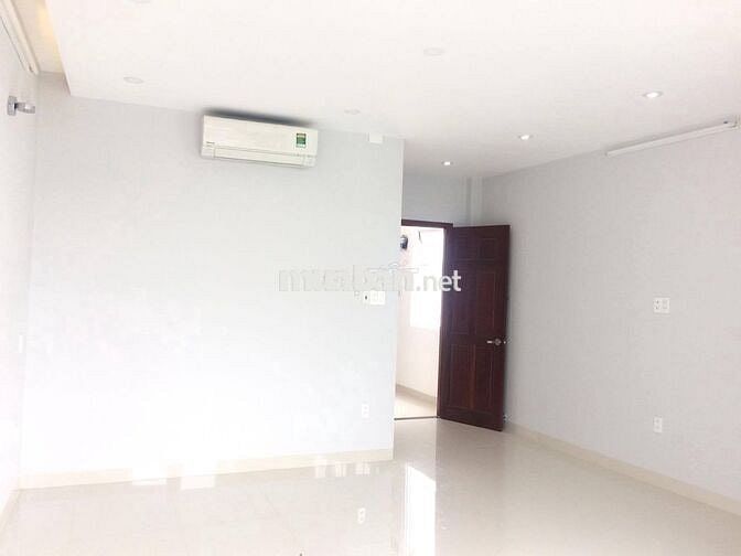 Thuê Phòng trọ 35m2 đường Bùi Đình Túy, Bình Thạnh, không ở chung chủ