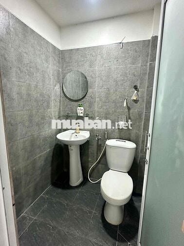 NHÀ CHIO THUÊ MẶT TIỀN KINH DOANH NGUYỄN VĂN NGUYỄN P TÂN ĐỊNH Q1