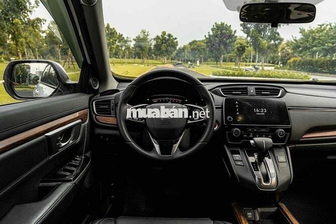 Honda CRV - G xe 7 chỗ màu trắng nhập Thái