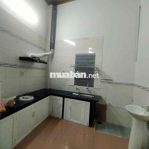 Cho Thuê nhà ( DT 7m * 22 m ) Gần Ngã Tư Nguyễn Khuyến