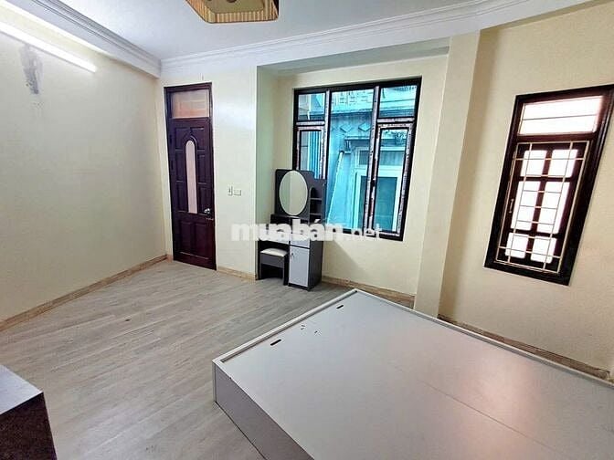 4.5 TỶ-31M2-4 TẦNG-3 NGỦ-TAM TRINH-MINH KHAI