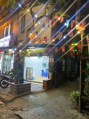Cho thuê cửa hàng và nhà ở tại 81 phố Bùi Ngọc Dương