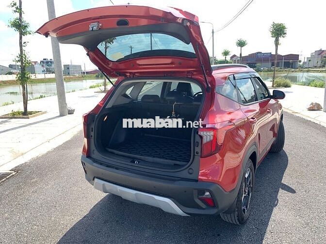 Kia Seltos 2024 1.5 AT - 17000 km xe đẹp ít đi