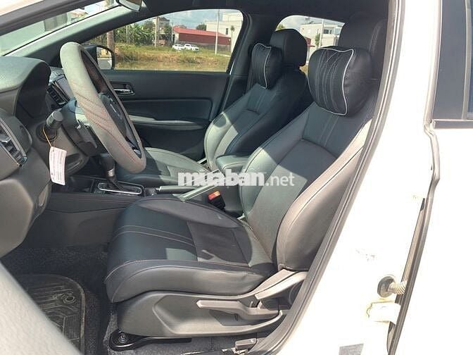 Honda City 2025 RS 1.5AT- 8000 km lăn bánh 3 tháng