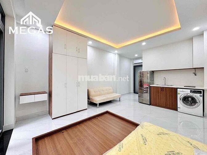 Căn hộ dịch vụ có ban công - Full nội thất - Ngay đại học Hutech