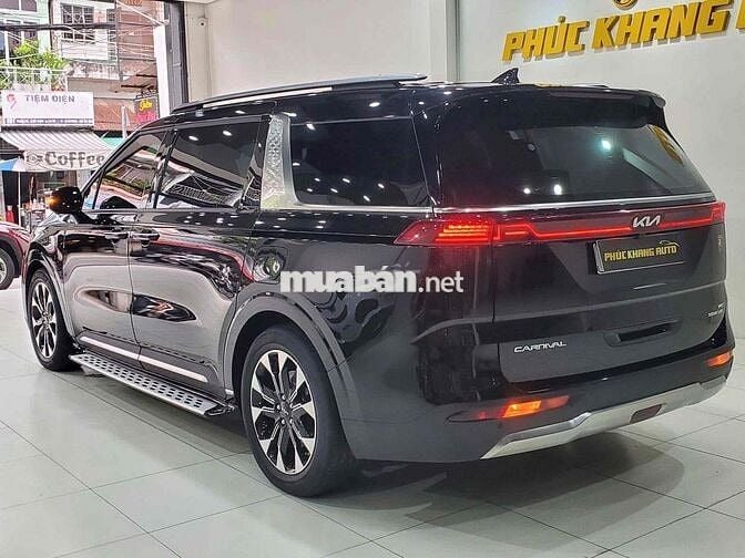 Kia Carnival 2023 Signature 3.5G - 20000 km