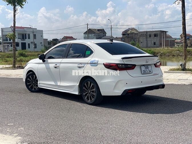 Honda City 2025 RS 1.5AT- 8000 km lăn bánh 3 tháng