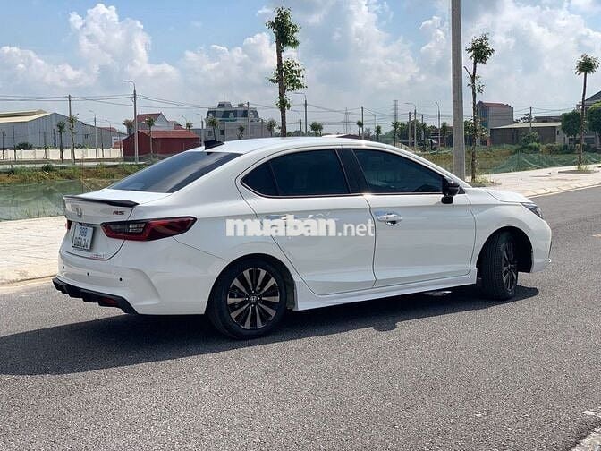 Honda City 2025 RS 1.5AT- 8000 km lăn bánh 3 tháng