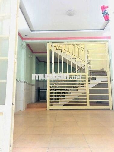 Nhà 1 lầu có săn máy lạnh đ47 HBC 8tr/ tháng