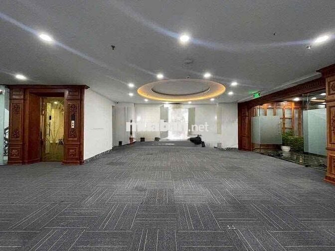 Cho thuê mặt bằng 180m2 mt đường số tân quy, Q7