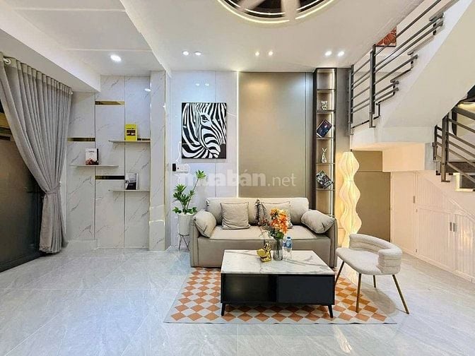 Bán nhà giá 2tỷ7 ,HXH 8m An Dương Vương, Q6, 40m2, 2PN, 2WC, SHR, CC T