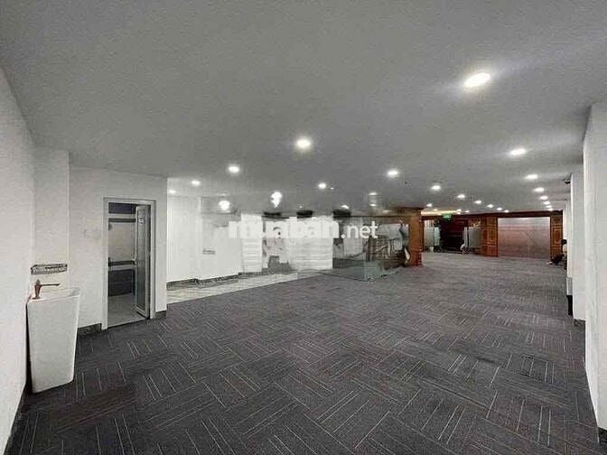 Cho thuê mặt bằng 180m2 mt đường số tân quy, Q7