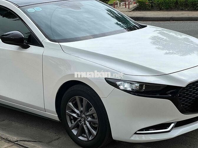 Mazda 3 2024 1.5L Luxury - 40000 km
