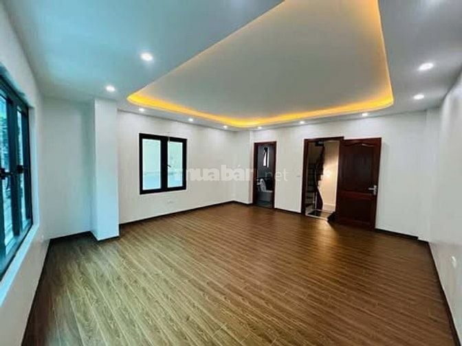 🌹 LÔ GÓC PHỐ ĐỘI NHÂN – TT QUẬN BA ĐÌNH - 7 TẦNG THANG MÁY – Ô TÔ ĐỖ 