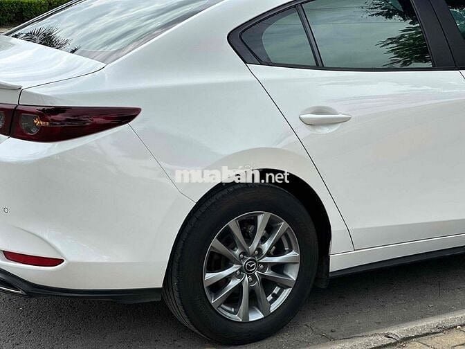 Mazda 3 2024 1.5L Luxury - 40000 km