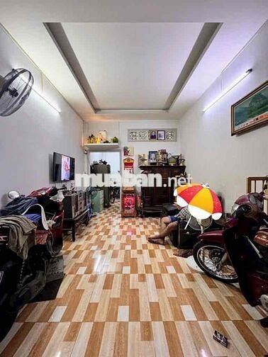 Nhà Đẹp 2 Tầng (3B) — Gần Bình Long Nguyễn Sơn ( 3.4m x 8m) Hướng Tây