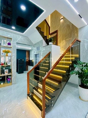 Kẹt vốn cần bán gấp căn 49,9m2 giá 2 tỷ 500 triệu đường Phan Huy Ích ,