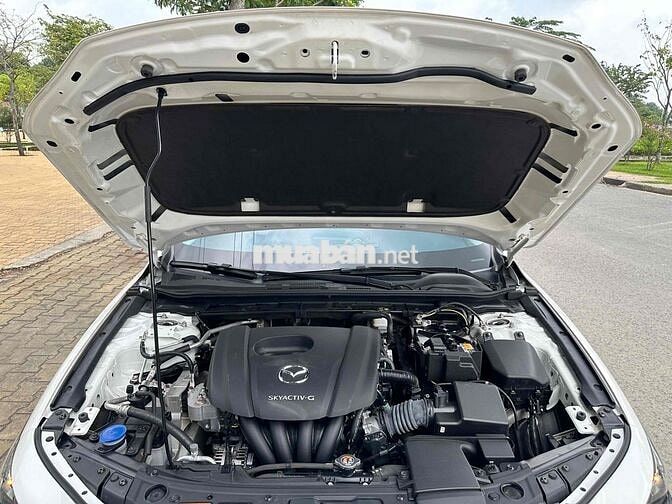 Mazda 3 2024 1.5L Luxury - 40000 km
