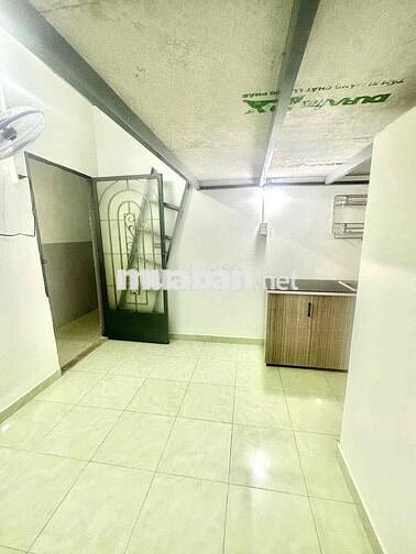 🔥PHÒNG GÁC GIÁ RẺ RỘNG RÃI NGAY BẢY HIỀN GẦN HUFLIT HỌC VIỆN HÀNG KHÔN