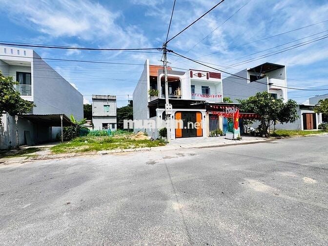 Đất khu Bá Tùng- Hoà Quý 3tỷ nằm sát đường chính