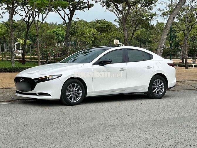 Mazda 3 2024 1.5L Luxury - 40000 km
