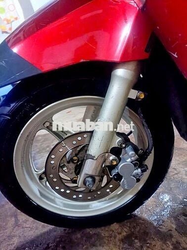 Honda Lead 110 Fi Date 2011 BsTP, bao keng zin