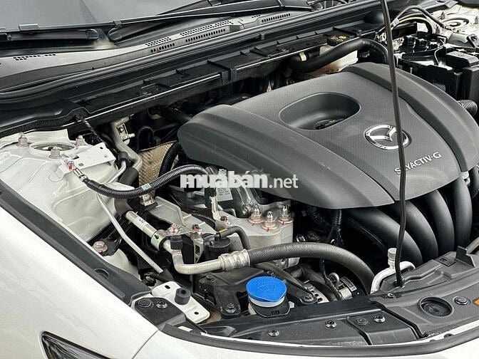 Mazda 3 2024 1.5L Luxury - 40000 km