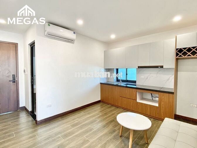 CHO THUÊ 1N1K CỬA SỔ FULL NỘI THẤT MỚI TINH NGAY LẠC LONG QUÂN, TÂY HỒ