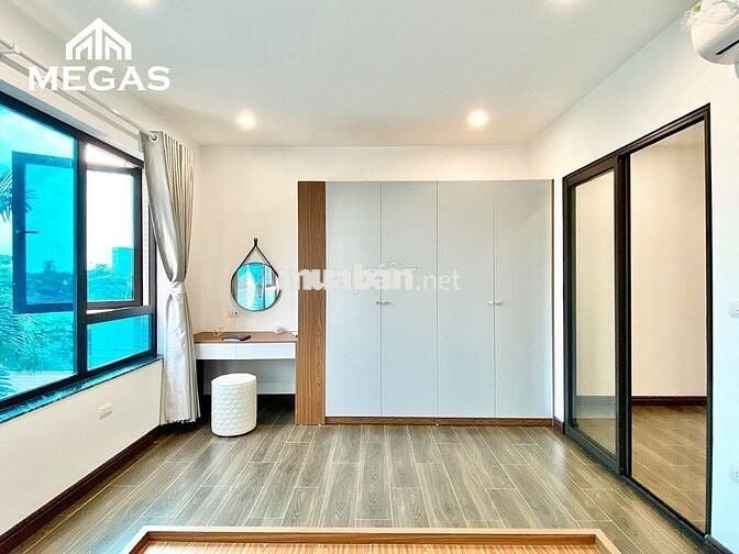 CHO THUÊ 1N1K CỬA SỔ FULL NỘI THẤT MỚI TINH NGAY LẠC LONG QUÂN, TÂY HỒ