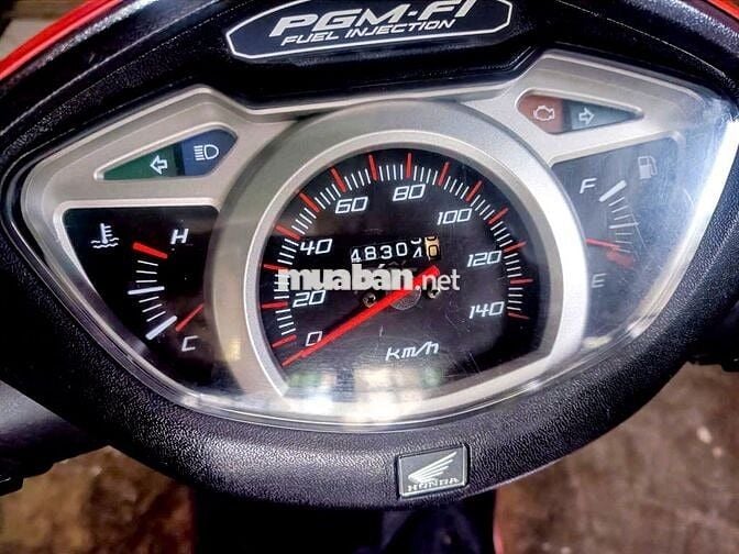 Honda Lead 110 Fi Date 2011 BsTP, bao keng zin