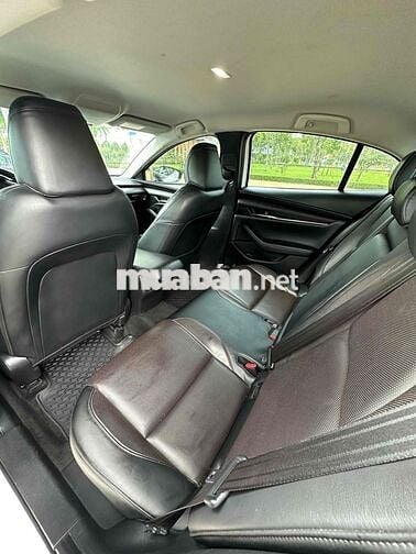 Mazda 3 2024 1.5L Luxury - 40000 km