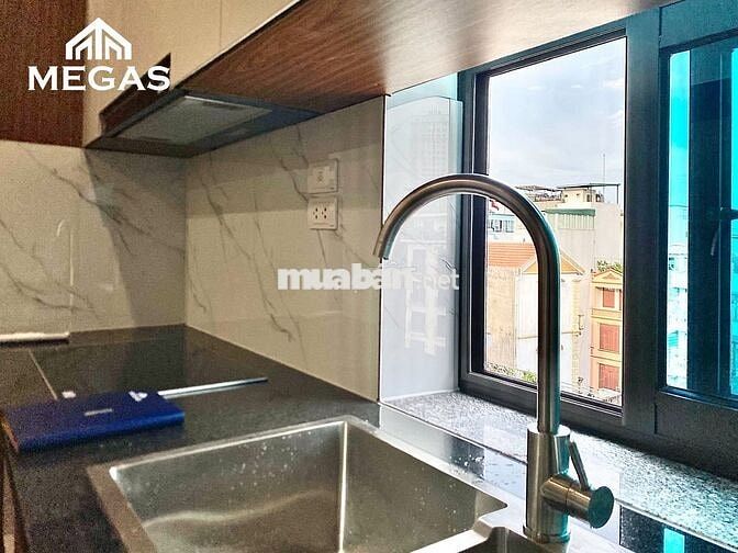 CHO THUÊ 1N1K CỬA SỔ FULL NỘI THẤT MỚI TINH NGAY LẠC LONG QUÂN, TÂY HỒ