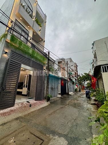 Nhà 3 tầng giáp Gò Vấp - HXH thông 6m - SHR đã hoàn công - nhà mới đẹp