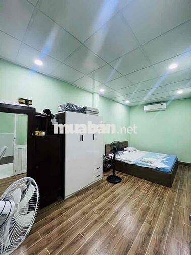 Nhà Đẹp 2 Tầng - Gần Mã Lò Hương Lộ 2 Lê Văn Quới ( 4m x 18m) Hướng ÐN