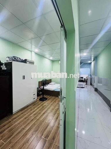 Nhà Đẹp 2 Tầng - Gần Mã Lò Hương Lộ 2 Lê Văn Quới ( 4m x 18m) Hướng ÐN