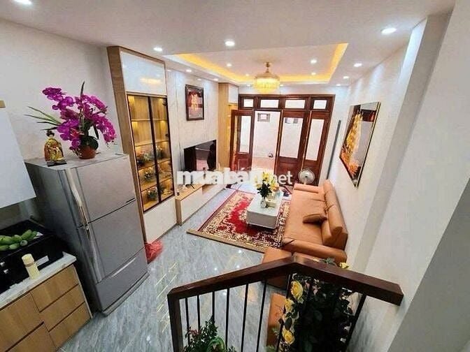 Nhà 5 Tầng Gầm Cầu VĨnh Tuy Đầu Đàm Quang Trung, Ngõ 1 Nhà – Nhỉnh 6B