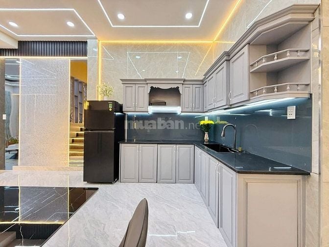 Em vừa nhận 1 căn cần bán gấp đường Nguyễn Chí Thanh - Q5 - 5 tỷ 250