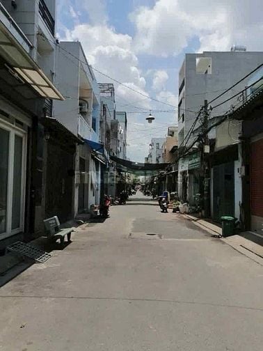 Bán Nhà 2 lầu ngay mt Quận Bình Thạnh, 55m2 có hẻm oto 7m Gía chỉ 3tyX