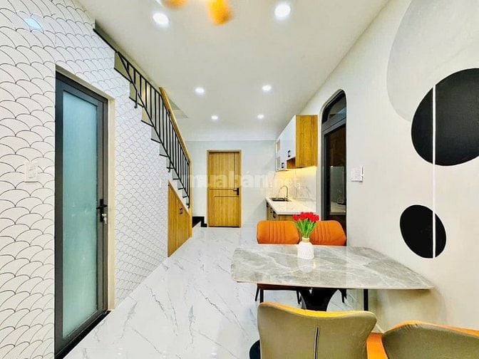 Bán Nhà Hoàng Hoa Thám_Góc 2 Mặt Tiền_Hẻm 5m_41m_SHR_lh0974945908 sang