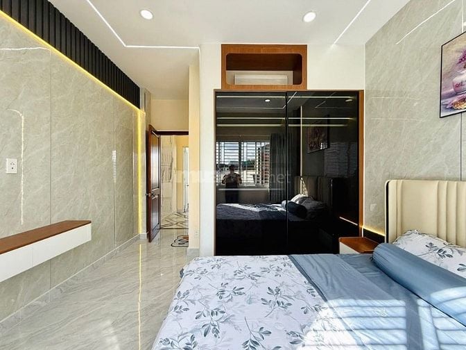 Em vừa nhận 1 căn cần bán gấp đường Nguyễn Chí Thanh - Q5 - 5 tỷ 250