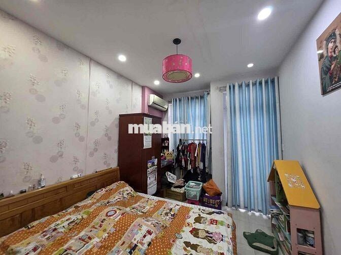 Nhà 4 Tầng - Mt Đường Ngay Chợ- Khu Dân Trí - KD VP Vip