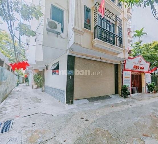 Bán gấp nhà Cầu giấy, Doãn kế thiện, gara ô tô mặt tiền 5m giá 11.8tỷ