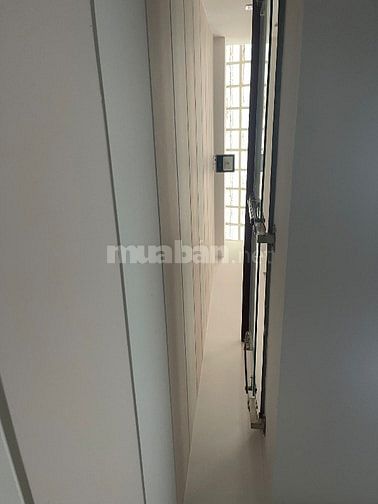 Nhà đẹp cho thuê để ở hoặc làm văn phòng, hẻm xe hơi