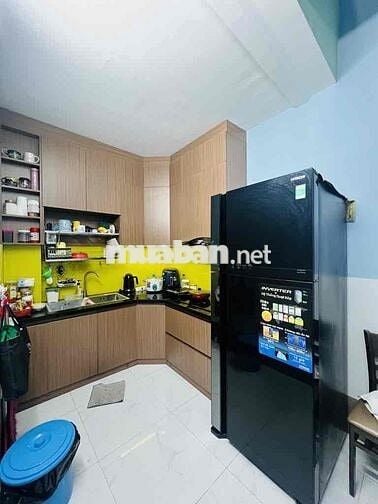 Nhà Đẹp 2 Tầng - Gần Mã Lò Hương Lộ 2 Lê Văn Quới ( 4m x 18m) Hướng ÐN