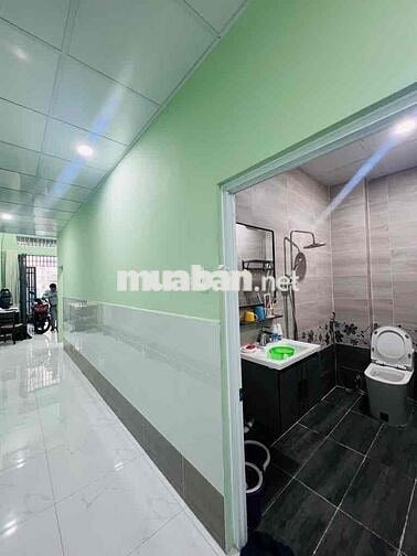 Nhà Đẹp 2 Tầng - Gần Mã Lò Hương Lộ 2 Lê Văn Quới ( 4m x 18m) Hướng ÐN