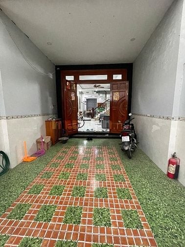 Nhà đẹp cho thuê để ở hoặc làm văn phòng, hẻm xe hơi